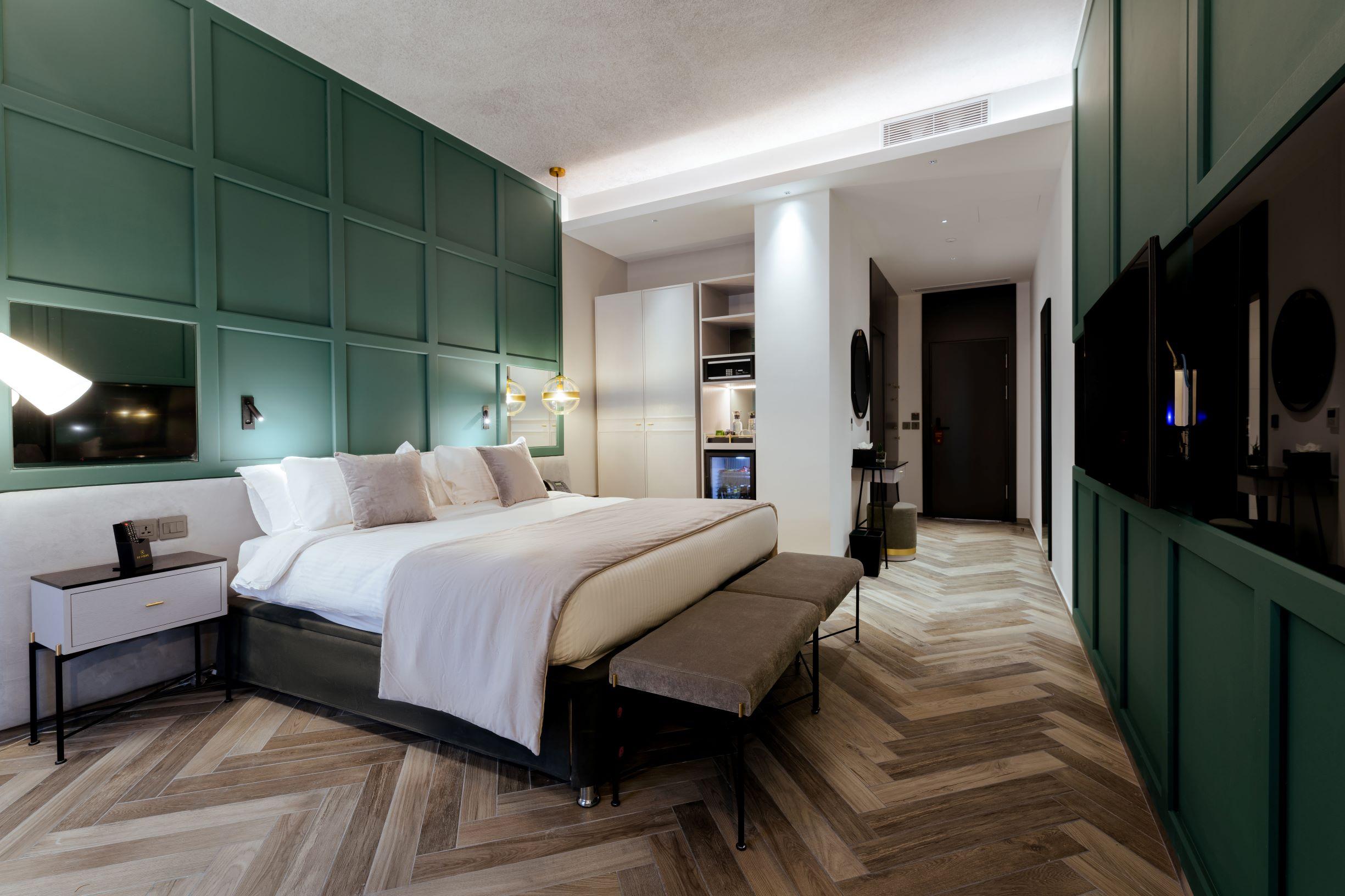 Отель The Embassy 4*