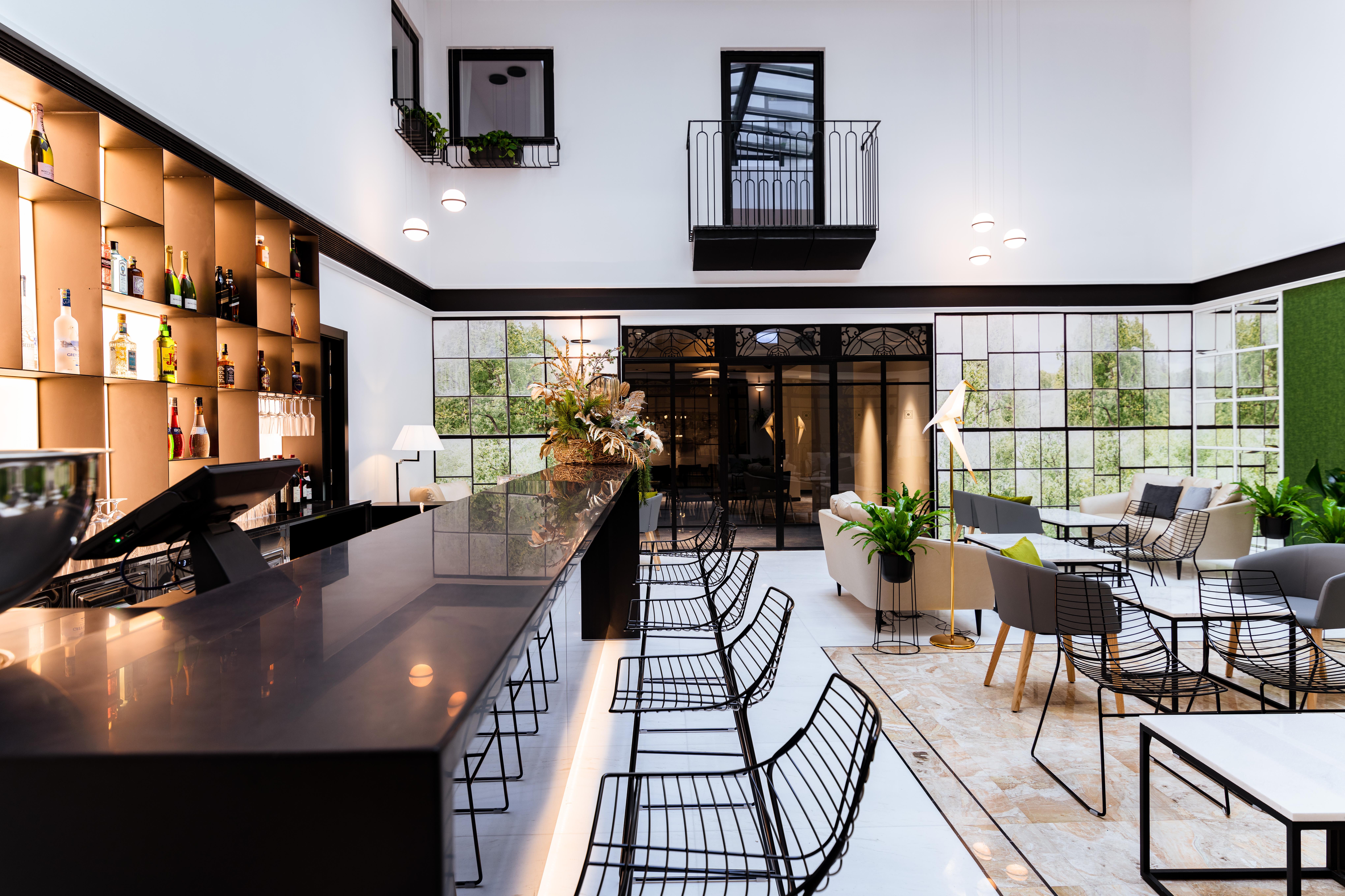 The Embassy Отель 4*